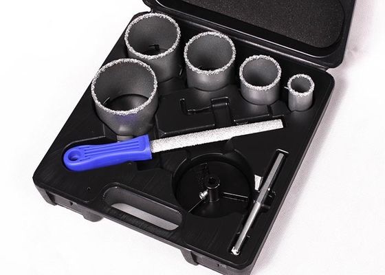 وشهدت قطع حفر حفرة محدد 55MM